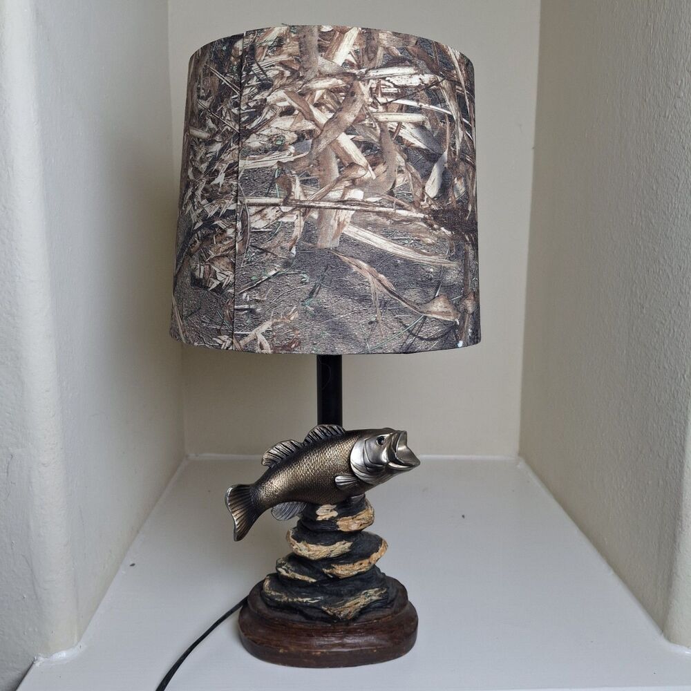 Mossy Oak Large Mouth Bass Table Lamp Camo "Duck Blind" Shade Fishing Cabin